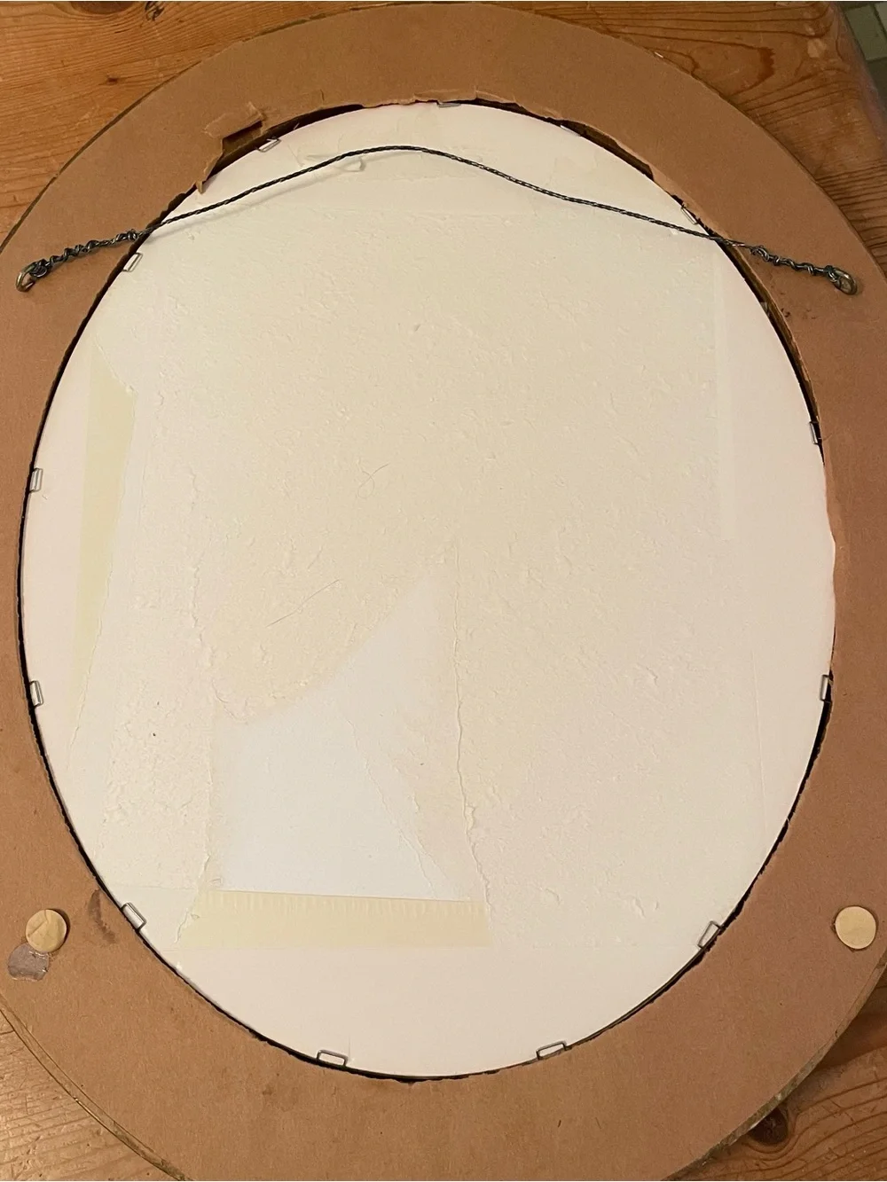 Unbranded vintage oval